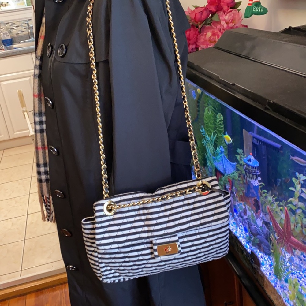 Bag - Picture 2 of 5